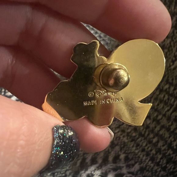 Disney 1999 Year Characters Donald Duck #9 Pin. - Picture 3 of 3